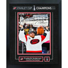 Frameworth - Frederik Andersen 16 po H x 20 po l Cadre signature réplique Carolina Hurricanes Champions de la Coupe Stanley 2026 - Sous licence officielle LNH/AJLNH-Produit mural NHL and NHLPA sous licence officielle pour les amateurs des Carolina Hurricanes