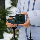 GoPro - Chargeur double pour MAX2 avec 2 batteries Enduro-Des DEL doubles vous indiquent l’état de charge de vos batteries lorsqu’elles sont branchées, même lorsque le chargeur n’est pas branché