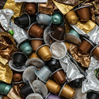 TerraCycle - Boîte Zéro Déchet pour capsules de café, moyen-Inclus : boîte de collecte durable imprimée en couleur avec doublure interne, étiquette d’expédition UPS prépayée pour le retour, et recyclage des déchets collectés.