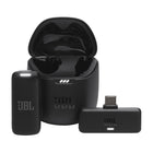 JBL - USB-C sans fil Quantum Stream-Plug-and-play - Branchez le dongle USB-C sans fil à faible latence de 2,4 GHz directement sur votre appareil Android et les appareils Apple les plus récents* pour vous connecter. C’est aussi simple que ça. Éloignez-vous de votre appareil sans aucune hésitation car vous disposez d’une portée de transmission de 100 mètres