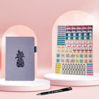Wamaco - Collection Pineapple Planning Essential - Agenda violet non daté, autocollants, stylo-Professionnel - Notre collection Planner Essentials ajoute une touche esthétique à toutes ses utilisations. Le stylo à bille écrit en douceur et les autocollants permettent d'attirer l'attention sur les jours et les engagements importants.