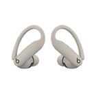 Beats - Écouteurs Powerbeats Pro 2 - Simoun-Alimentés par la puce H2 d'Apple pour une efficacité extraordinaire, les Powerbeats Pro 2 offrent jusqu’à 45 heures d’autonomie avec l’étui de recharge. L’étui de recharge est 33 % plus petit que le modèle précédent. C’est notre tout premier étui équipé de la fonction de chargement sans fil Qi.