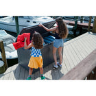 Suncast - Coffre de terrasse extra-large de 200 gallons - couleur Peppercorn-Look moderne, épuré et décoratif pour compléter le décor extérieur de la maison.