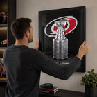 Frameworth - Carolina Hurricanes 16 po H x 20 po l Cadre Champions de la Coupe Stanley 2026 - Sous licence officielle LNH/AJLNH-Facade protectrice claire pour la presentation imprimee