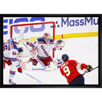 Sam Bennett 20x29 Panthers Winning Goal - Toile encadree - 31" x 22"-Impression sur toile de qualité supérieure avec bordures enveloppées