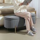 HOMCOM - Banc ottoman de chambre rembourré à canaux - gris-Le tissu doux au toucher velours offre un confort luxueux et agréable pour la peau 