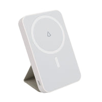 LBT - Banque d'alimentation à charge magnétique Mag Stream 5 000 mAh - Blanc-Magnétique puissant : il est doté d'une fixation magnétique puissante qui maintient solidement votre appareil compatible MagSafe pour une expérience de chargement sans fil stable et fiable.