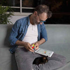 GoCube 2X2-Divertissement familial : Léger et durable, il est livré avec une pochette de voyage, ce qui le rend parfait pour les réunions de famille, les déplacements, les vols et les voyages en voiture.