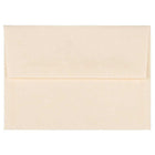  JAM Paper Enveloppes d'invitation parchemin A2 - 4,375 x 5,75 po - Naturel recyclé - paquet de 50-Couleur : naturel/bronze, Les enveloppes présentent une finition parchemin marbré pour une touche élégante