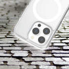 TUFF8 - Étui Clear Mag, verre trempé, ensemble chargeur PD 30 W - iPhone 15 Pro Max-Chargeur mural double port 30 W : chargez plus rapidement et plus intelligemment avec notre chargeur mural compact et puissant, doté de deux ports USB pour un chargement simultané à grande vitesse de votre iPhone et d'autres appareils.