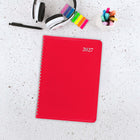 Staples - Agenda quotidien 2027 - 8 po H x 4 7/8 po l - couleurs assorties - bilingue-Calendriers passe, present et futur dans le bas des pages