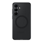 Samsung - Coque magnétique renforcée noire pour Galaxy S26+-Ses bords surélevés protègent l'écran et l'appareil photo, tandis que ses côtés rainurés améliorent la prise en main. Une couche intérieure rembourrée offre un confort d'utilisation optimal