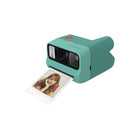 Polaroid - Appareil photo instantané Go 3e génération - turquoise-Miroir à selfie et flash puissant. Fini les têtes coupées ! Le miroir à selfie frontal vous assure un cadrage parfait, tandis que le puissant flash intégré garantit des photos nettes en toutes circonstances