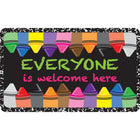 Ashley Productions - The Original Fun Mat - Tapis de Bienvenue - 18" x 30" - Crayons de Composition Bienvenue à Tous-Mesures et design : Le tapis de bienvenue Everyone Welcome Crayons Composition mesure 18" x 30".