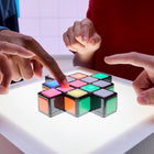 Rubik's - Rush un jeu électronique -Développe des compétences STEM essentielles : ce casse-tête interactif améliore la reconnaissance des motifs, affine les réflexes et favorise le développement cognitif, ce qui en fait UN jouet pédagogique STEM amusant pour les enfants