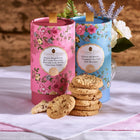Grandma Wild’s - Duo de tubes de biscuits floraux victoriens « His & Hers »-Biscuits au caramel salé au beurre
