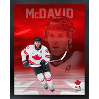 Frameworth - Connor McDavid Hockey Canada 2026 photo d'action - impression encadree - 16" x 20"-Produit sous licence officielle Hockey Canada 2026 mettant en vedette Connor McDavid en action. Photo encadree haute resolution de 16 par 20 pouces