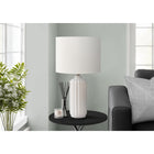 Monarch Specialties - Luminaire - 23 po H Lampe De Table - Crème Céramique - Abat-Jour Ivoire / Crème - Contemporain - Moderne-L'interrupteur pratique à bouton rotatif marche/arrêt fonctionne avec une ampoule standard de 100 W (non incluse), pour éclairer et illuminer un salon, une chambre à coucher ou un bureau dans une ambiance accueillante