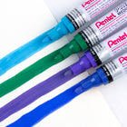 Pentel - Paint Marker, Pointe Moyenne, Couleurs Assorties Bleue Ciel, Vert, Violet, Bleu - Paquet de 4-Séchage rapide, conçu pour une utilisation polyvalente sur une large gamme de surfaces, y compris le métal, la pierre, le verre, le plastique, le caoutchouc et le papier.