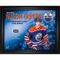 Frameworth - Ryan Nugent-Hopkins Oilers d'Edmonton PhotoGlass avec filet de match - 20 po l x 16 po H-Sous licence officielle de la LNH et de l'AJLNH mettant en vedette Ryan Nugent-Hopkins - premier choix au total en 2011 et leader de longue date des Oilers d'Edmonton