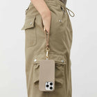 Ideal of Sweden - Bracelet de Téléphone - Beige-Comprend un anneau et un patch de fixation à connecter à la coque de votre téléphone (les coques de téléphone sont vendues séparément)