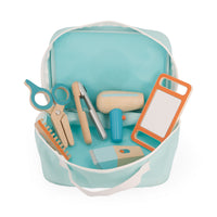 Janod - Coffret de jouets pour coiffeur-Cet étui attrayant comprend un lisseur, un peigne, une paire de ciseaux, un miroir, un sèche-cheveux et un rasoir - tout ce dont vous avez besoin pour imiter votre coiffeur préféré