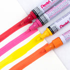 Pentel - Paint Marker, Pointe Moyenne, Couleurs Assorties Rouge, Jaune, Orange, Rose - Paquet de 4-Séchage rapide, conçu pour une utilisation polyvalente sur une large gamme de surfaces, y compris le métal, la pierre, le verre, le plastique, le caoutchouc et le papier.