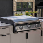 Blackstone - 28 po Plaque de cuisson encastrable 3 brûleurs avec capot et configuration prête pour propane-Éclairage autour de la plaque : Illumine commodément votre espace de cuisson