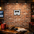 Frameworth - Maple Leafs de Toronto annees 1960 100e anniversaire noir et blanc - impression encadree - 18,8 po l x 22,8 po H-Fabrique au Canada - un ajout de qualite superieure a toute collection de partisans des Maple Leafs de Toronto ou decoration interieure a theme hockey vintage