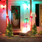 HOMCOM - Lot de 2 petits sapins de Noël éclairés - vert - 2 pieds-Certaines branches sont moulées à partir de vrais arbres pour un look réaliste 