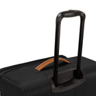 Bugattit - Valsie d'enregistrement souple 25.50po de la collection Cannes - Noir-Intérieur doublé avec poche pratique
et sangles de maintien pour garder le contenu organisé et bien en place
