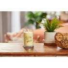 Yankee Candle - Iced Berry Limonade Signature Bougie pilier moyenne - 14 oz-Disponible dans les tout nouveaux parfums Signature Collection et dans certains favoris éprouvés de Yankee Candle