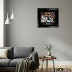 Tom Brady 16x20 New England Patriots Photo with Pins & Plate - Impression encadree - 28" x 26"-Prêt à accrocher - livré entièrement assemblé