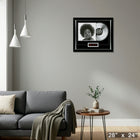 Notorious BIG Ready To Die Music Cover with Silver Vinyl - Impression encadree - 28" x 24"-Prêt à accrocher - livré entièrement assemblé