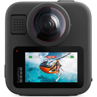 GoPro - Caméra d'action MAX2 True 8K 360°-MAX ne rate jamais avec une vraie vidéo 8K 360 : Ne visez jamais, mais capturez tout autour de vous dans une incroyable vidéo True 8K 360, ce qui donne jusqu’à 21% de résolution supérieure à celle de la concurrence.1 Il suffit d’appuyer sur le bouton d’obturation pour commencer l’enregistrement.