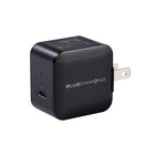 BlueDiamond - SmartCharge Ensemble de Charge Rapide Boost-Chargeur : Design compact avec une prise rabattable qui se glisse facilement dans votre sac lorsque vous êtes en déplacement ou se cache facilement derrière une table de nuit ou un autre meuble à la maison.