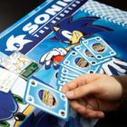 Kess - Tapis de jeu Sonic Moderne Sonic-Protège vos cartes et pièces de jeu tout en ajoutant une esthétique Sonic SONIC vibrante à votre espace de jeu