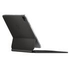 Apple - Clavier Magic Keyboard d' pour iPad Pro 11" (3e/4e génération)/Air (5e/4e génération)/Air 11" (M2) - Noir - Anglais-Touches rétro-éclairées pleine grandeur et mécanisme à ciseaux avec course de 1 mm pour une frappe silencieuse et réactive.