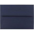 JAM Paper - Enveloppes d'invitation A6 - 4,75 x 6,5 - bleu marine - Paquet de 50-Nos enveloppes sont fabriquées à partir de papier de 28 lb et comportent une fermeture en gomme à rabat droit avec une finition lisse