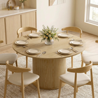 HOMCOM - Table à manger ronde 47 po avec base à pied cannelé pour 4-6 personnes - bois naturel-Le grand plateau rond de 47,2 po peut accueillir confortablement jusqu’à 4 à 6 personnes 