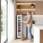 HOMCOM - congélateur vertical compact pour la maison - 7,0 pi3 - argent-La capacité de 7,0 pi3 offre un espace généreux pour un rangement organisé
