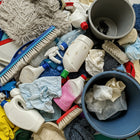 TerraCycle - Fournitures de nettoyage et accessoires - Zero Waste Box- Moyenne-Inclus : boîte de collecte durable imprimée en couleur avec doublure interne, étiquette d’expédition UPS prépayée pour le retour, et recyclage des déchets collectés.