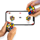 GoCube Rubik's Connected Pro-Expérience interactive : L’application compagnon gratuite suit l’orientation et les mouvements du cube en temps réel, offrant une expérience d’apprentissage attrayante et interactive.