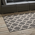 Modway - Cerelia Treillis marocains intérieurs et extérieurs Tapis 4 pi l x 6 pi L - Gris et beige-Dessous en caoutchouc de prise