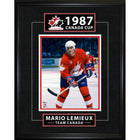 Frameworth - Mario Lemieux serie classique 1987 Coupe Canada - impression encadree - 16" x 20"-Impression de hockey Equipe Canada sous licence officielle mettant en vedette Mario Lemieux lors de la legendaire Coupe Canada 1987