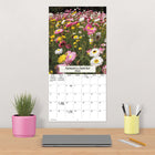DateWorks - 2026 Calendrier Mural 16 Mois - 12 po x 12 po - Le Bouquet de la Nature - Bilingue -Comprend des pages mensuelles de janvier à décembre 2026, ainsi que les 4 derniers mois de 2025