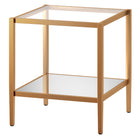 Hudson&Canal - Table d'appoint carrée Hera 50 cm de large avec étagère miroir - Laiton-Le dessus a une capacité de poids de 40 lb, l'étagère peut supporter 20 lb