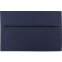 JAM Paper - Enveloppes d'invitation A9 - 5,75 x 8,75 - bleu marine - Paquet de 50-Caractéristiques de l'enveloppe : Fermeture en gomme à rabat droit, finition en papier lisse de haute qualité