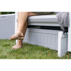 Suncast - Glisseur Adirondack - Gris colombe-Dimensions assemblé : 54 po L x 33,25 po P x 40 po H.