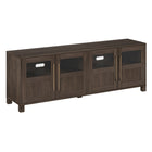 Hudson&Canal - Meuble TV Holbrook pour téléviseurs jusqu'à 75" - Alder Brown-Comprend quatre portes avec des armoires fermées et 4 étagères pour un rangement suffisant, la moitié supérieure de chaque porte comporte un panneau de verre, tandis que la moitié inférieure est en MDF massif